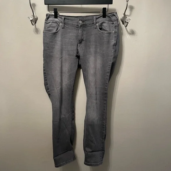 MAKE OFFER Banana Republic Factory Girlfriend Jeans Gray Denim Size 28/6 - Picture 12 of 14